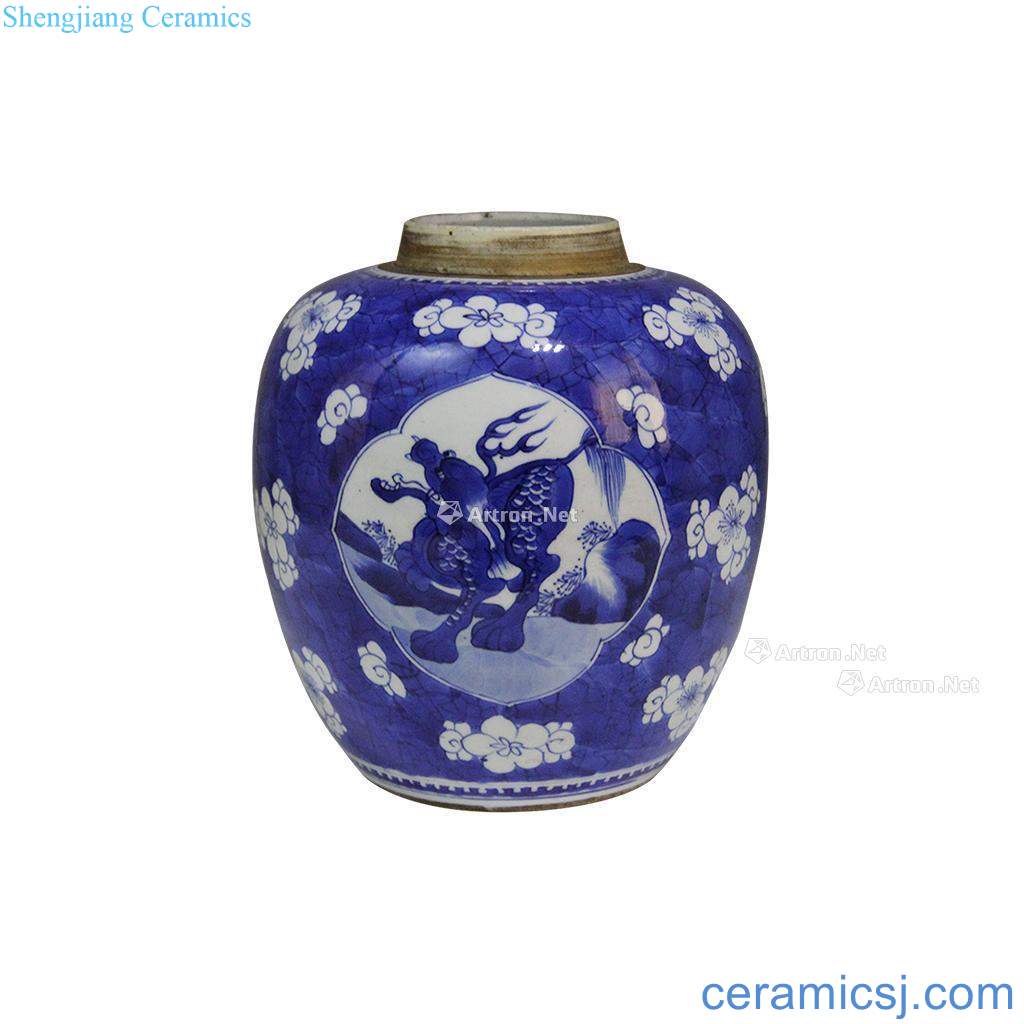 In the qing dynasty Kirin porcelain pot