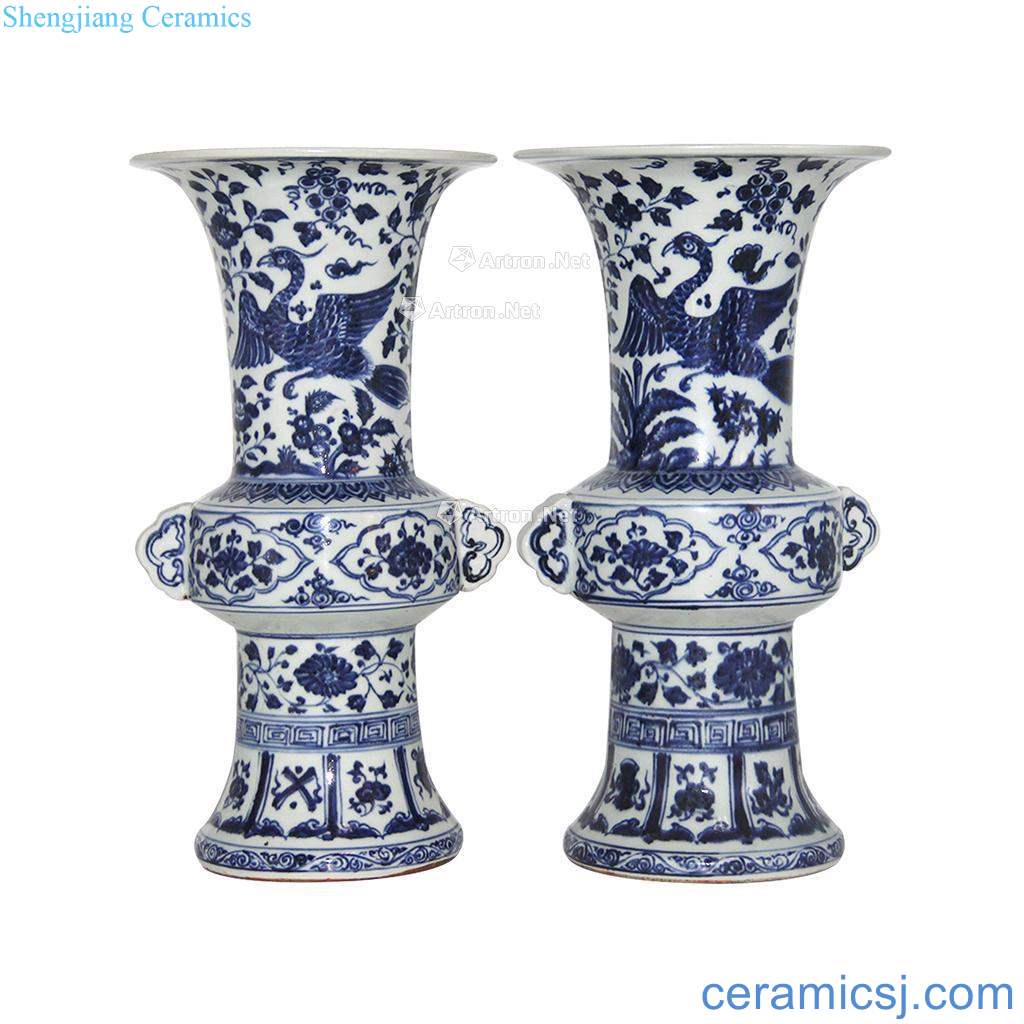 Yongle blue and white vase with flowers