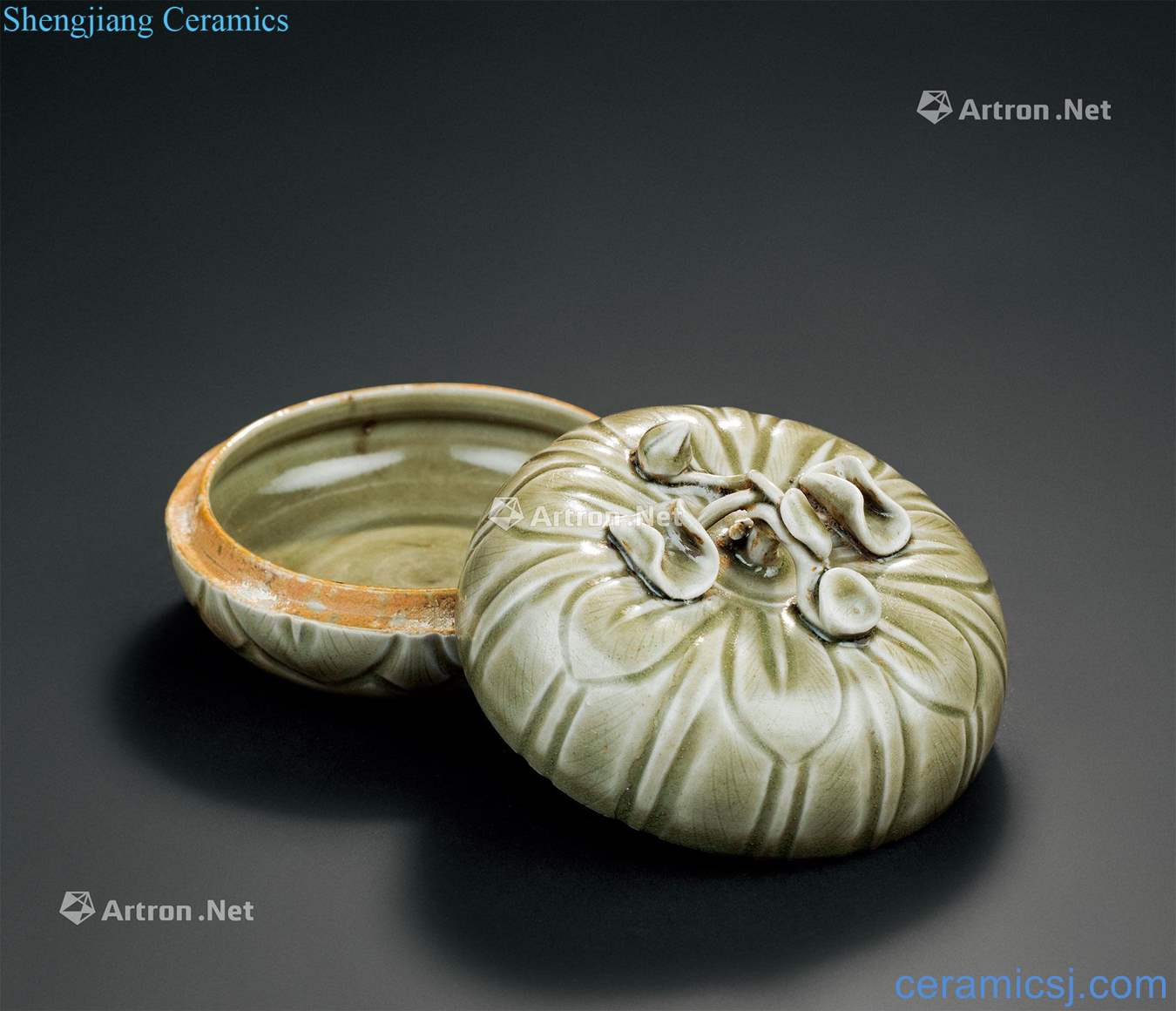 The song dynasty (960-1279), the kiln sweet cane handle box