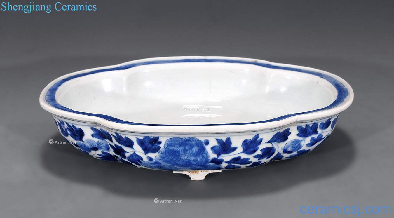 Qing dynasty blue and white flower grain size