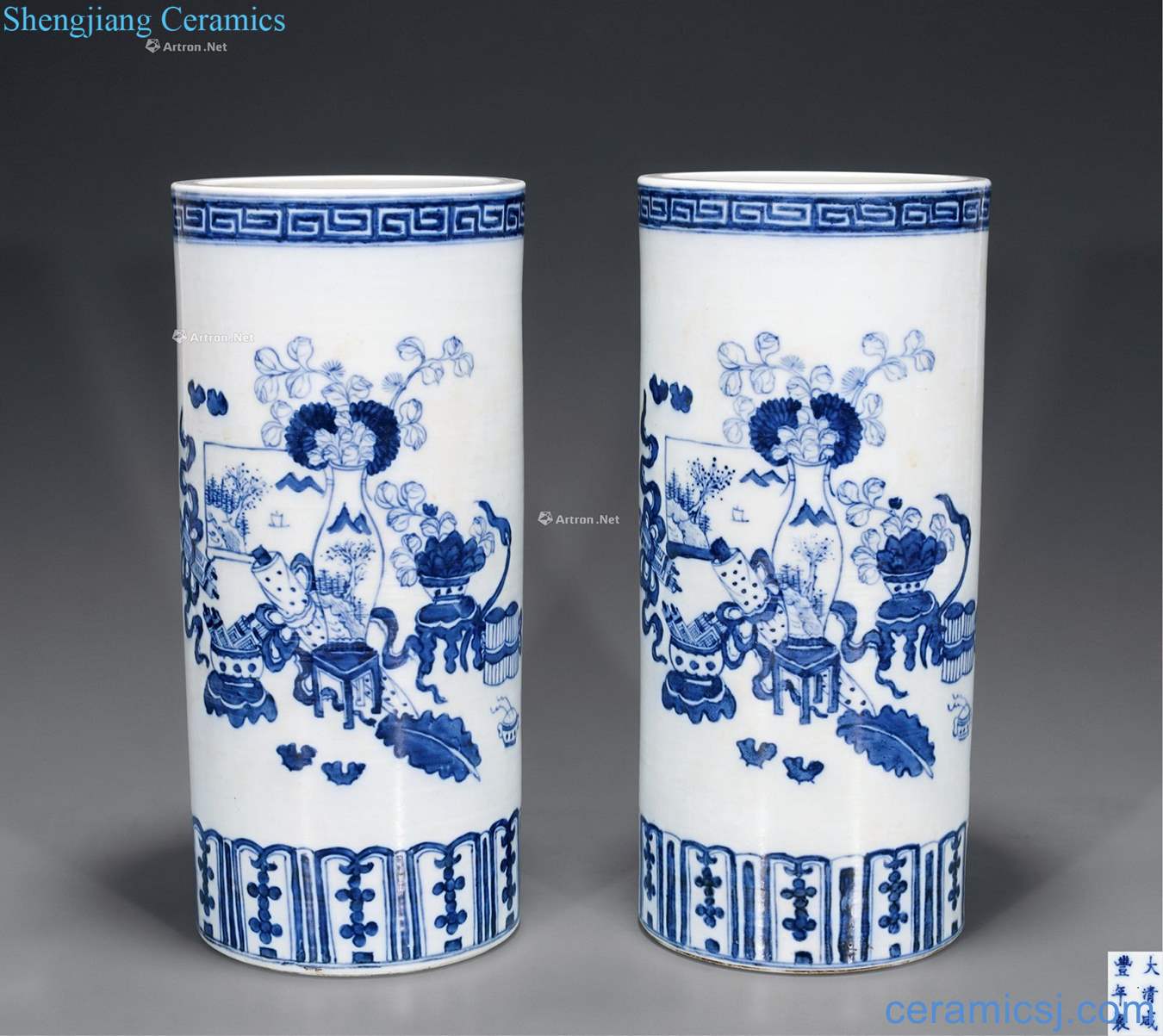 Qing dynasty blue and white antique grain cap tube (a)