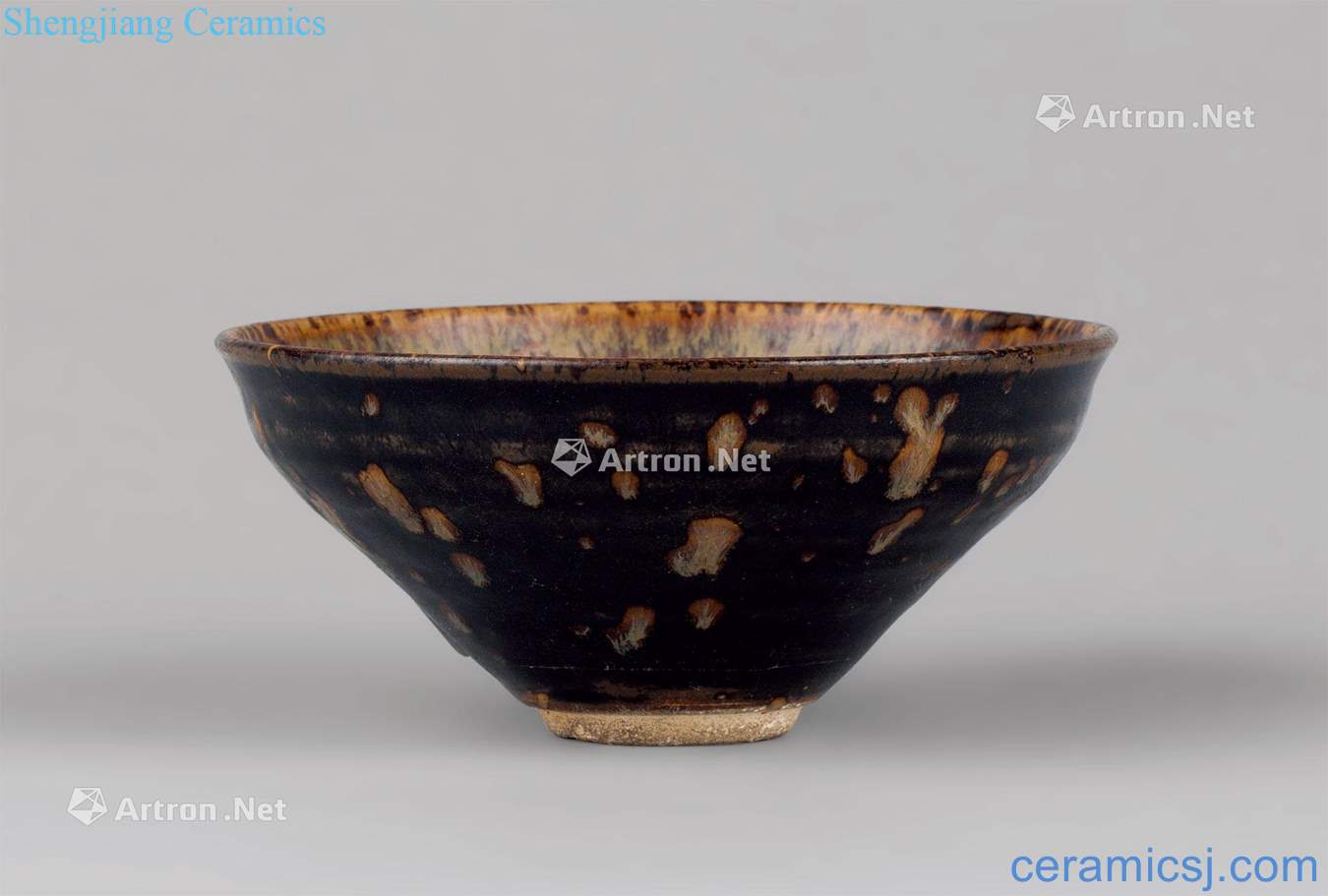The song dynasty (960-1279), jizhou kiln temmoku square lines bowl