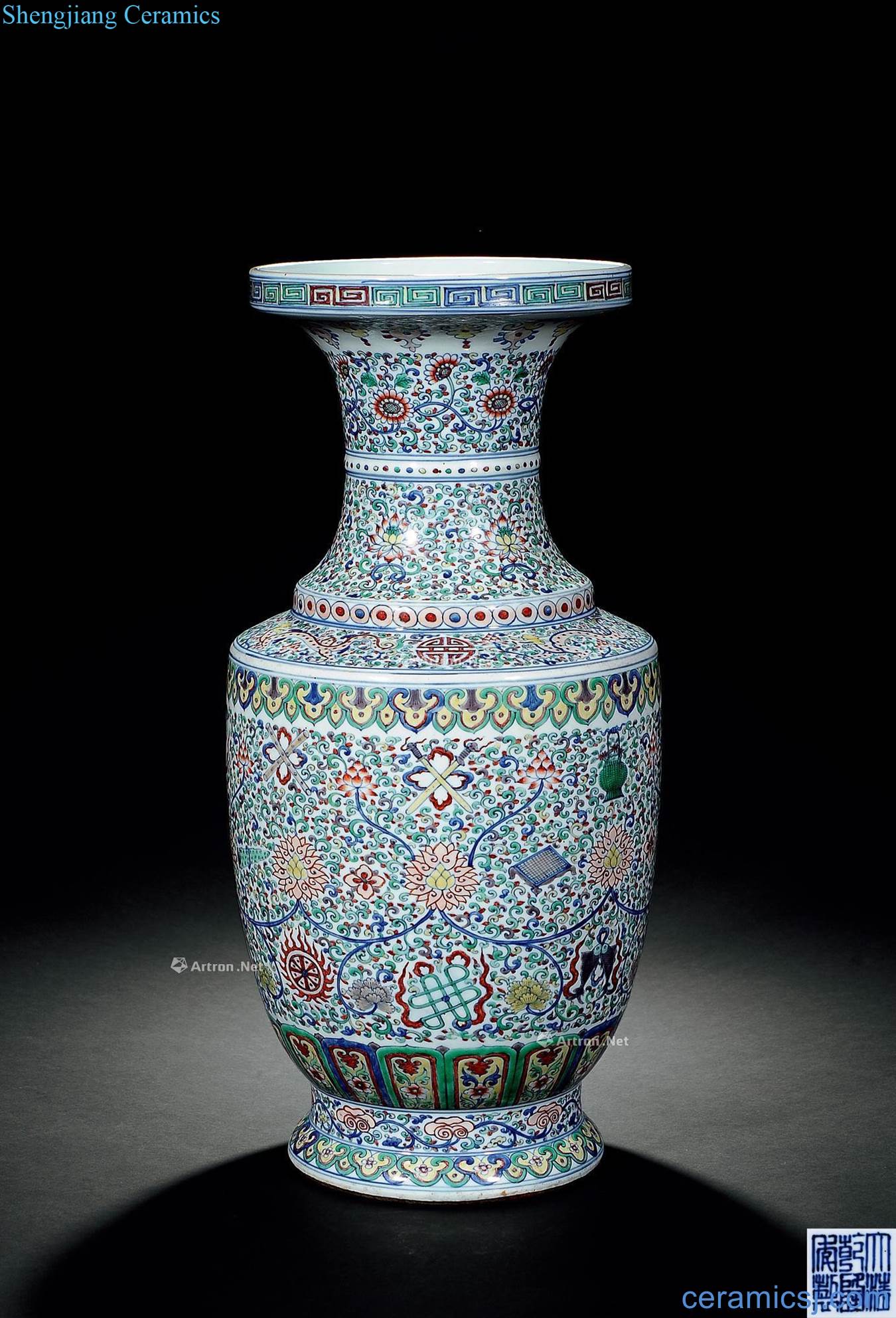 Qing qianlong bucket color therefore Long Lian sweet lines and large bottle