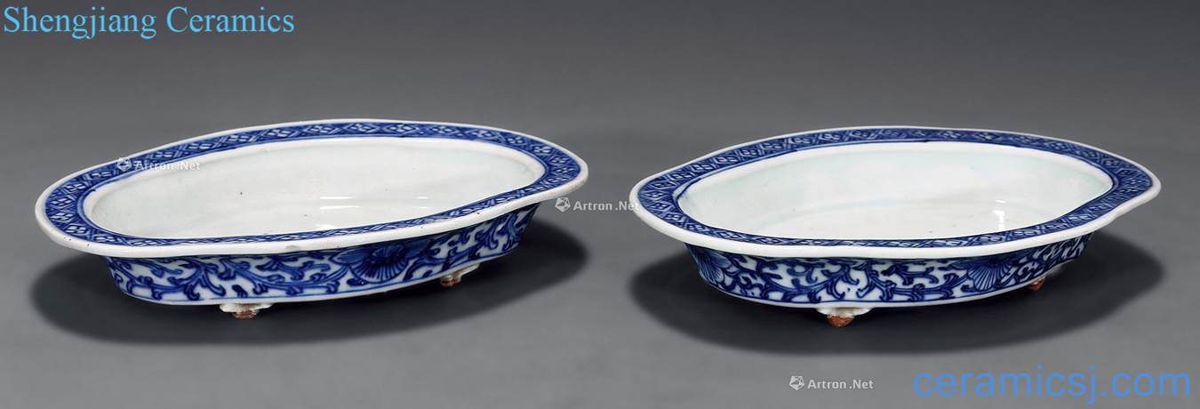 Qing dynasty blue and white flower grain size (a)