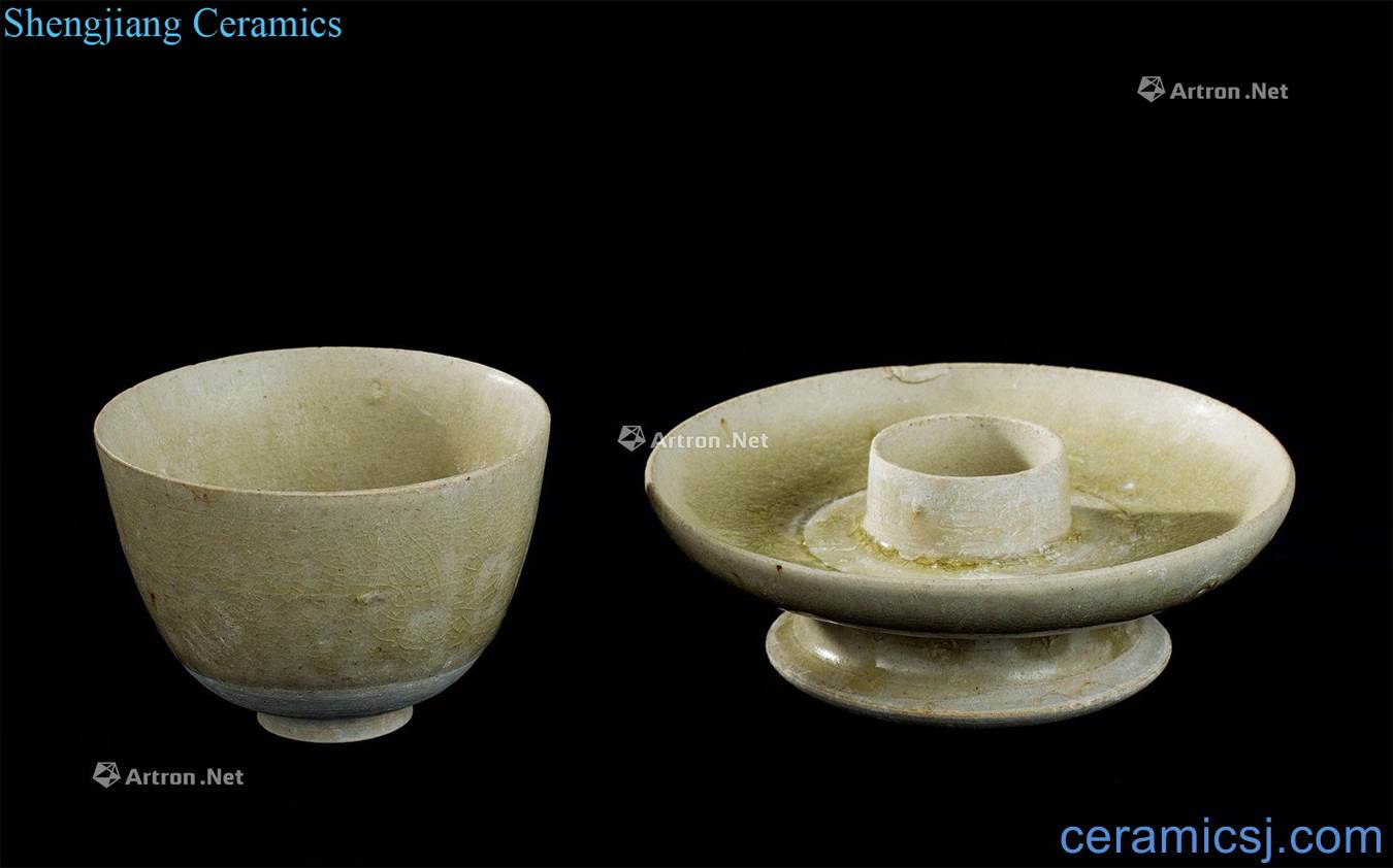The tang dynasty (618-907), ligou kiln white glazed glass lamp that Joe (two groups)