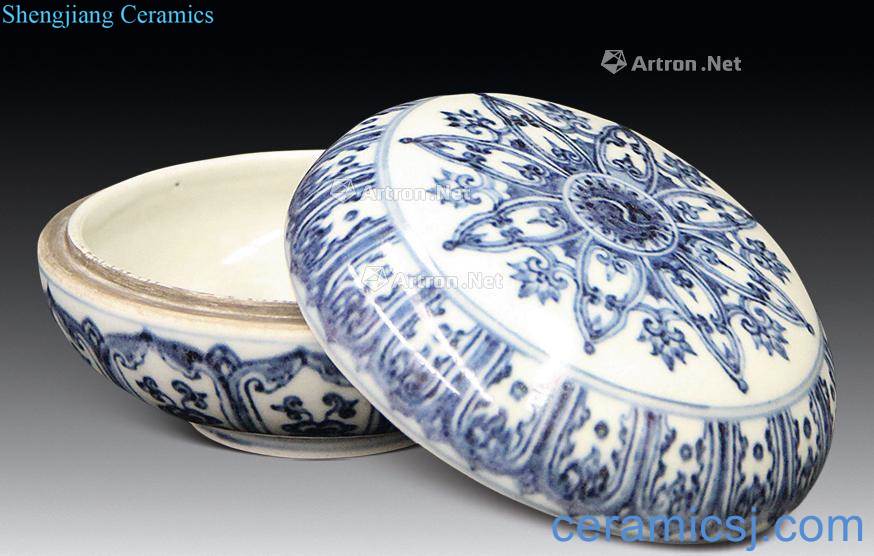 Ming xuande Blue and white flowers cover box