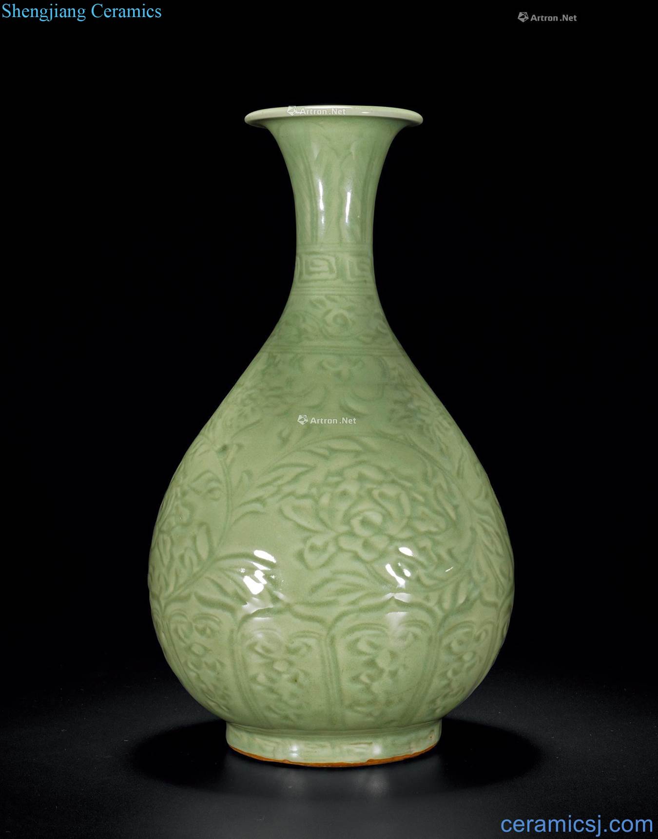 Ming Longquan celadon carving shadow okho spring bottle