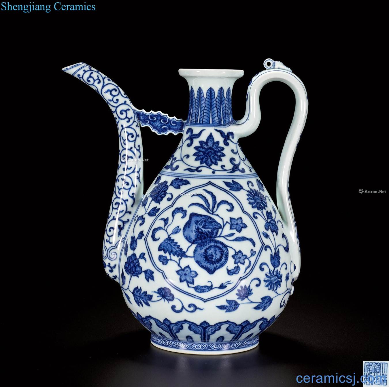 Qing daoguang Blue and white sanduo grain ewer