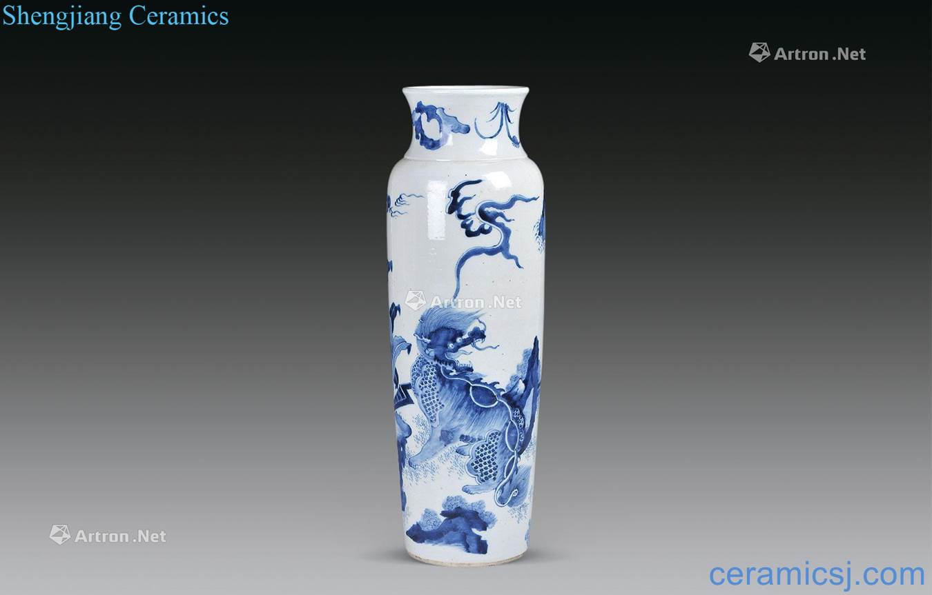 Qing dynasty blue-and-white kirin cylinder bottles