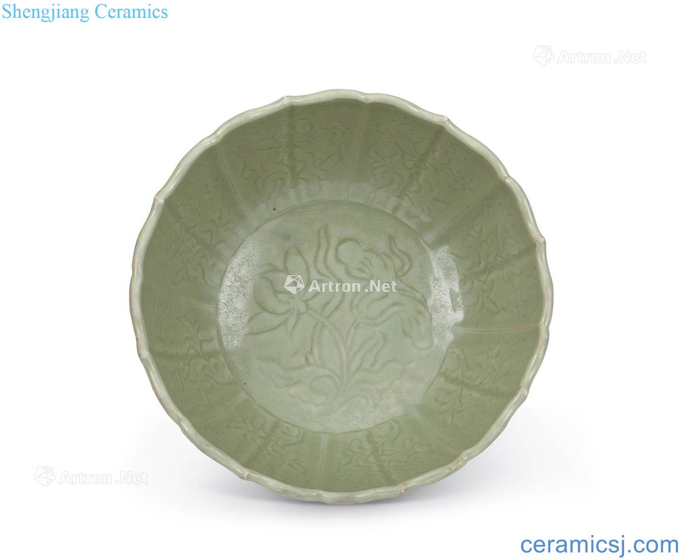 Ming Longquan green glaze hand-cut ling mouth bowl