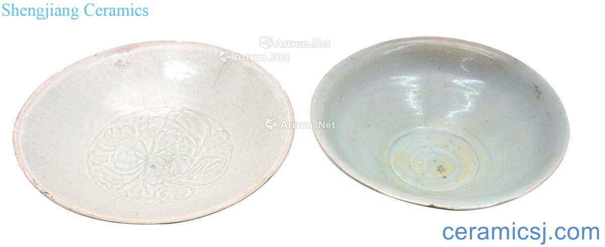 The southern song dynasty green bowl 2 pieces