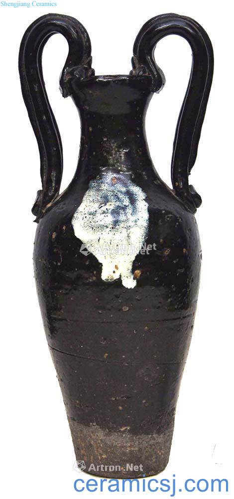 The tang dynasty Ssangyong LuShan kiln drink bottle