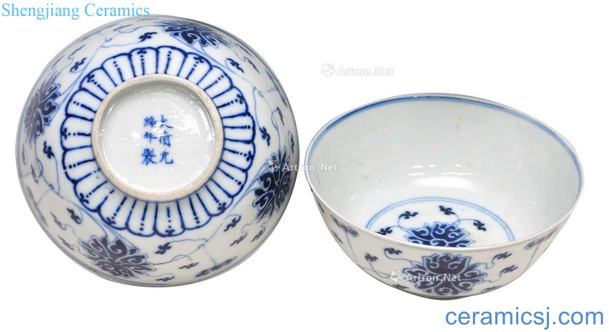 Qing guangxu Blue and white tie up branch lotus green-splashed bowls (a)