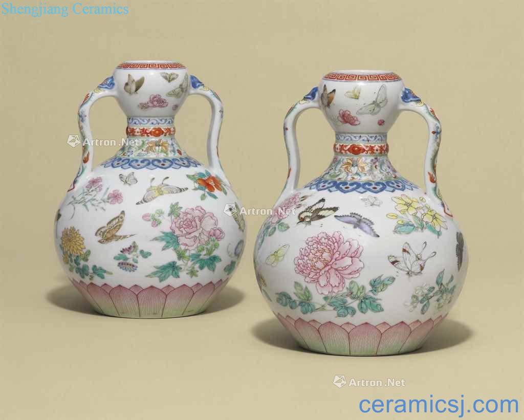 QIANLONG SIX - CHARACTER SEAL MARKS IN UNDERGLAZE BLUE AND OF THE PERIOD (1736-1795), A MAGNIFICENT PAIR OF FAMILLE ROSE "BUTTERFLY" DOUBLE - GOURD VASES
