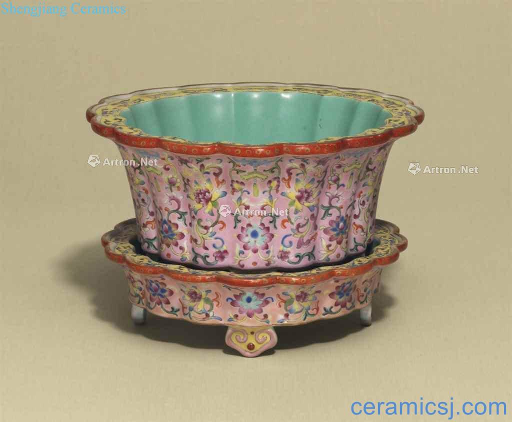 JIAQING SIX - CHARACTER SEAL MARKS IN IRON RED AND OF THE PERIOD (1796-1820), A PINK - GROUND FAMILLE ROSE FOLIATE JARDINIERE AND STAND