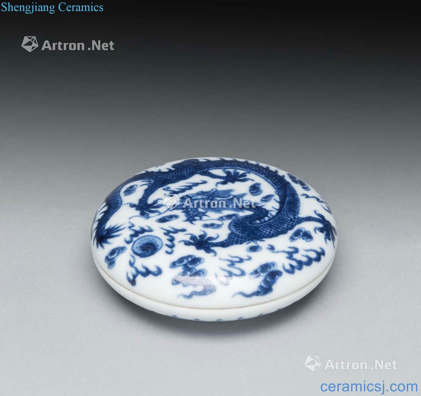 Qing dynasty blue and white dragon box