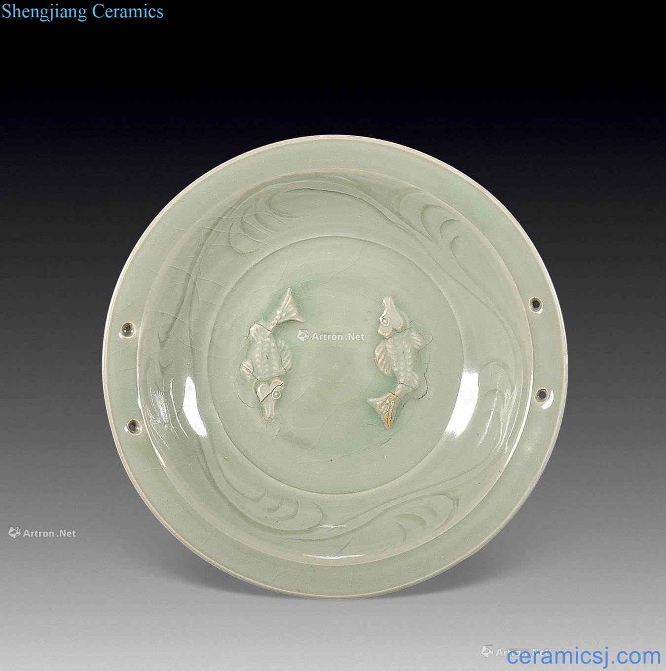 Ming or earlier Longquan celadon scratching Pisces plate