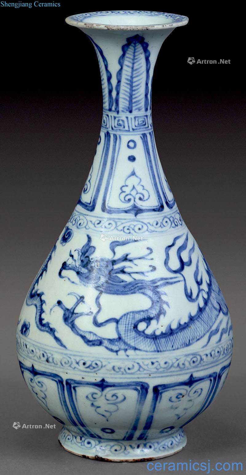 Ming or earlier Blue and white dragon okho spring bottle