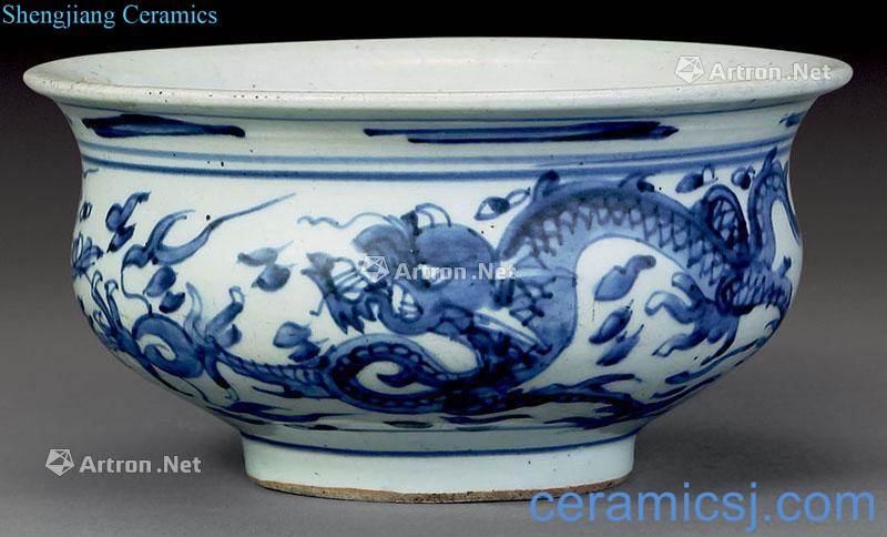 Early qing porcelain furnace dragon pattern