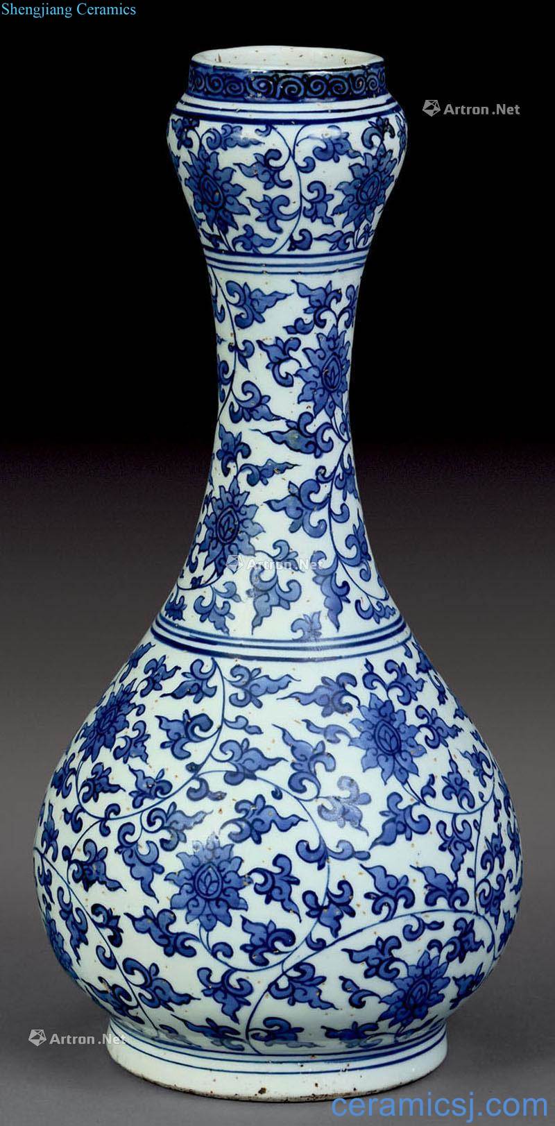 Ming Blue and white flower bottles garlic around branches