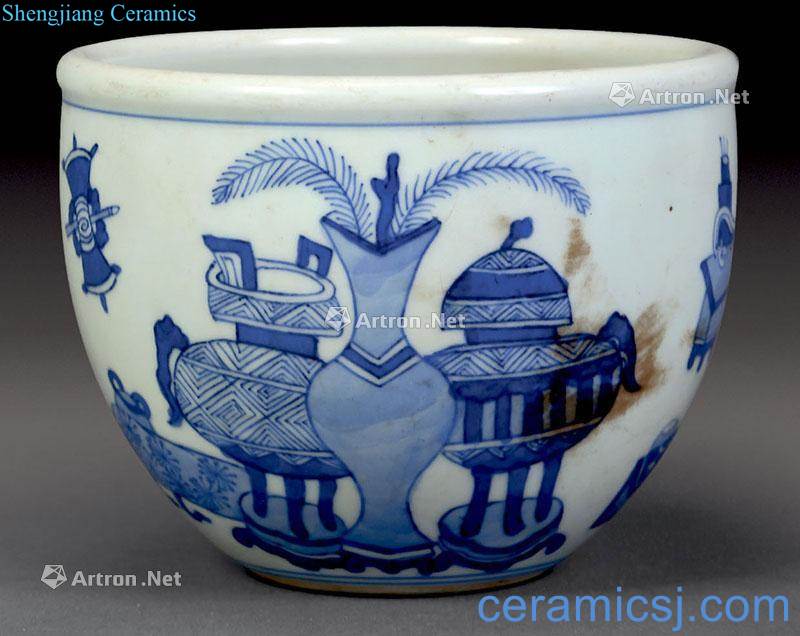 Qing dynasty blue and white antique small cylinder