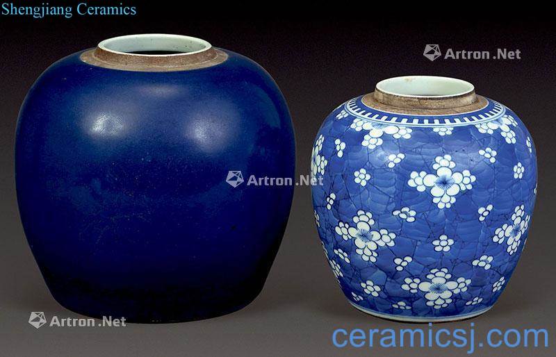 Clear the blue porcelain jar (2)