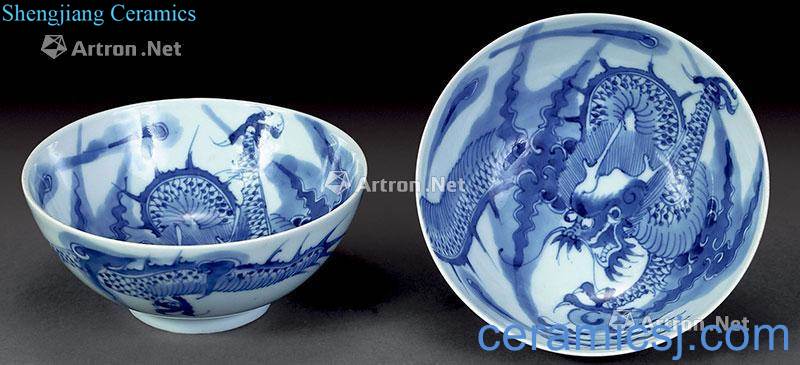 Qing dynasty blue and white dragon bowl (2)