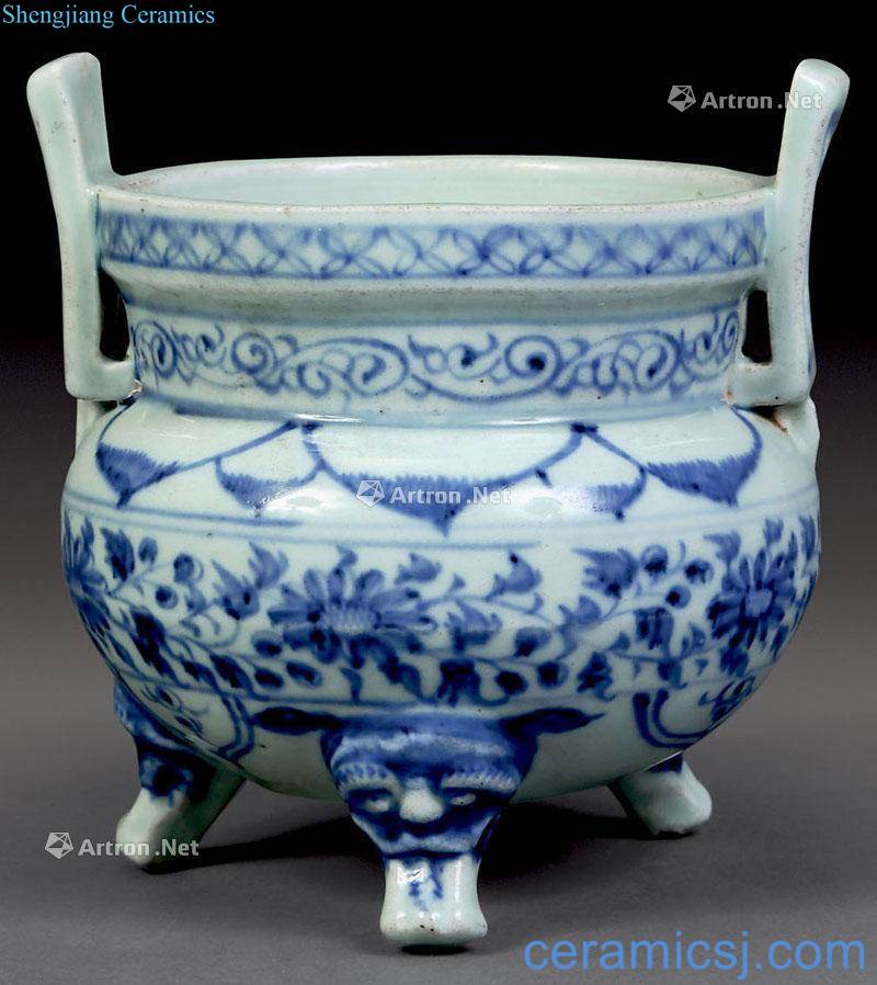 Qing dynasty or earlier Blue and white flower pot furnace