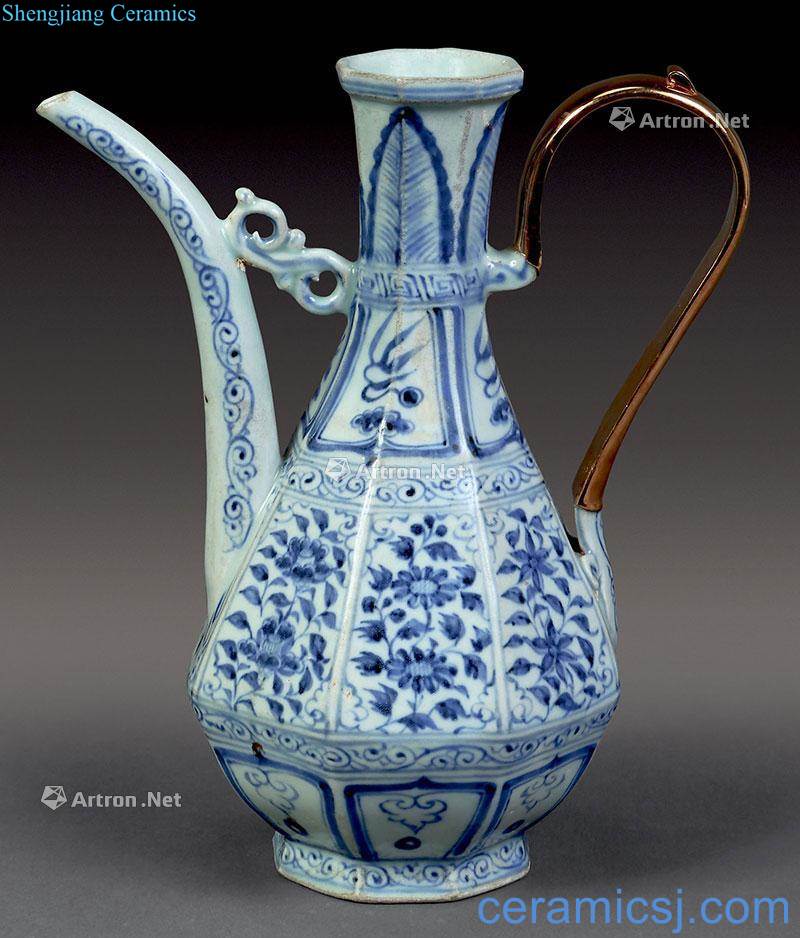 Qing dynasty or earlier Blue and white folding eight arrises ewer branch flowers and plants