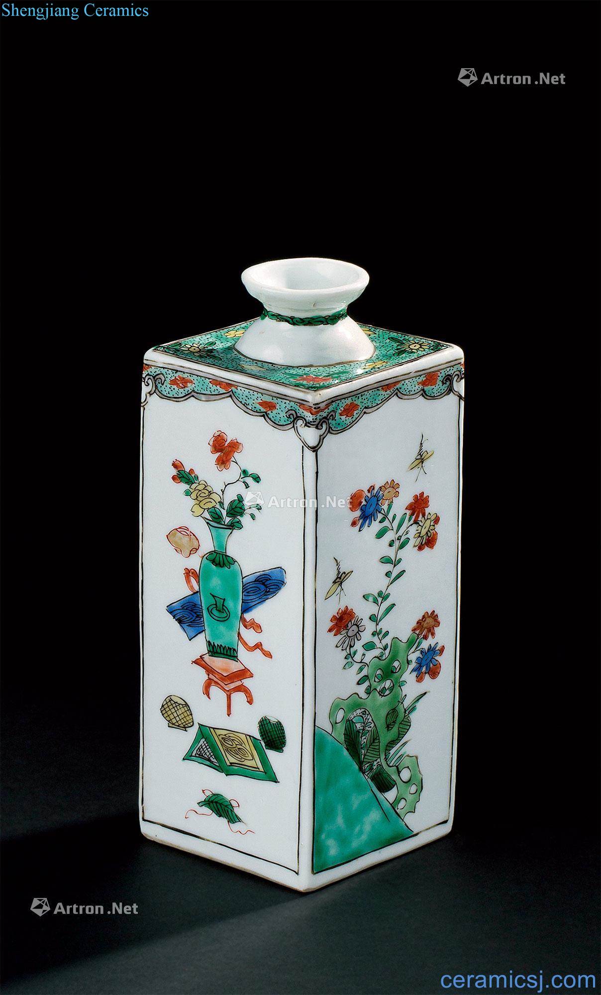 The qing emperor kangxi (1662 ~ 1722) colorful flowers antique grain square bottles