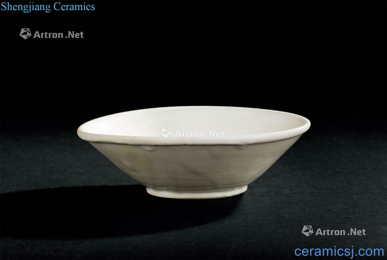 The tang dynasty (618 ~ 907) xing kiln porcelain tea light