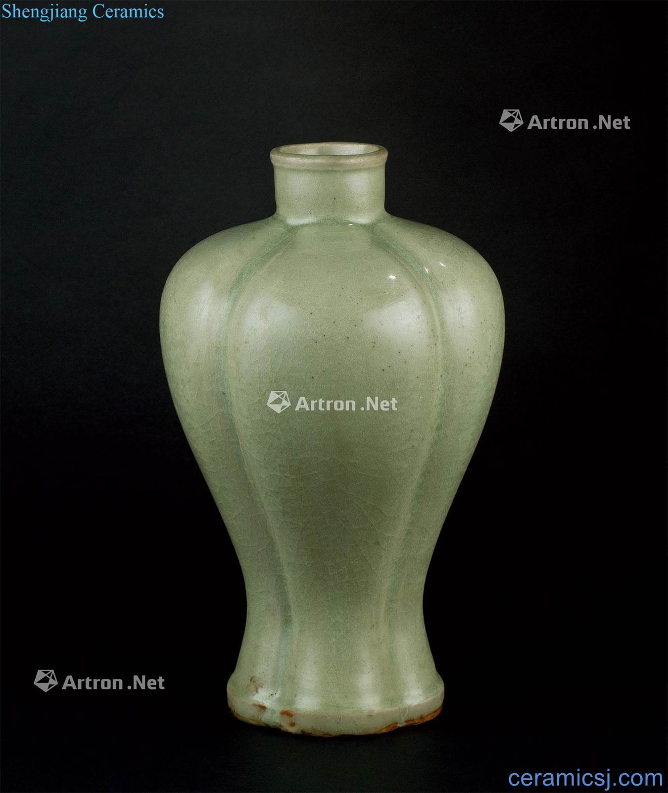 The yuan dynasty to Ming dynasty (1279 ~ 1644) celadon melon leng bottles