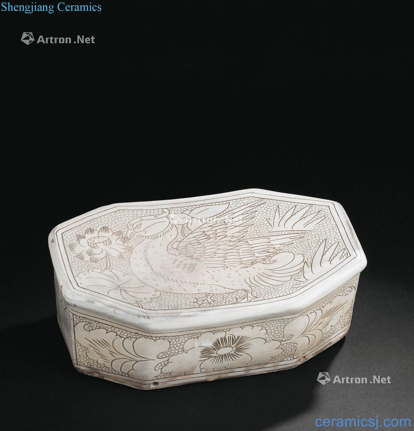 Jin (1115-1234) magnetic state kiln pearl yuanyang lotus pattern pillow