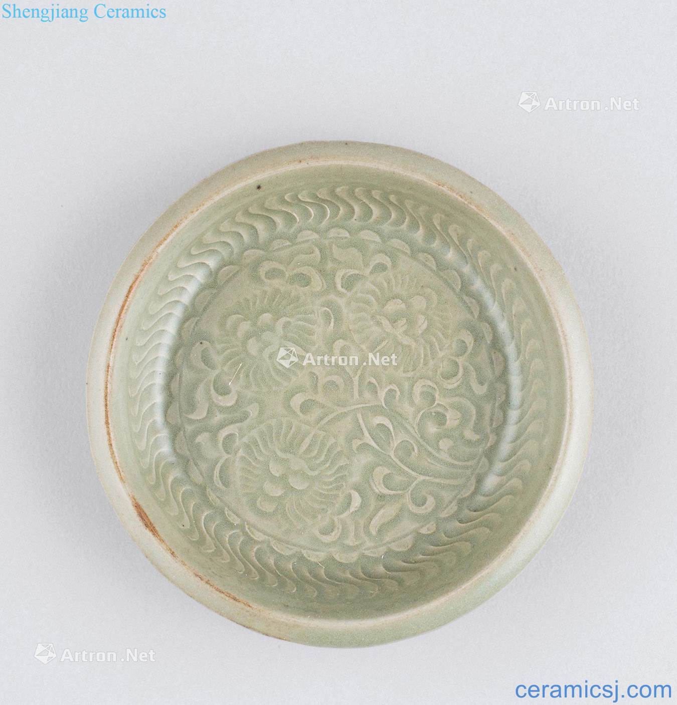The song dynasty (960-1279), yao state kiln grain small flowers