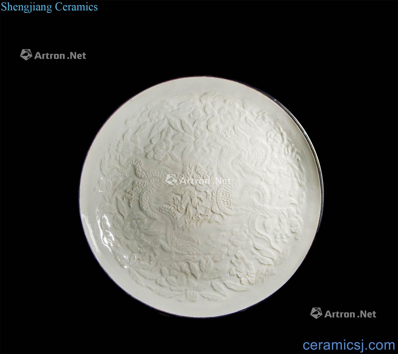 The song dynasty (960-1279), kiln ssangyong peony tray