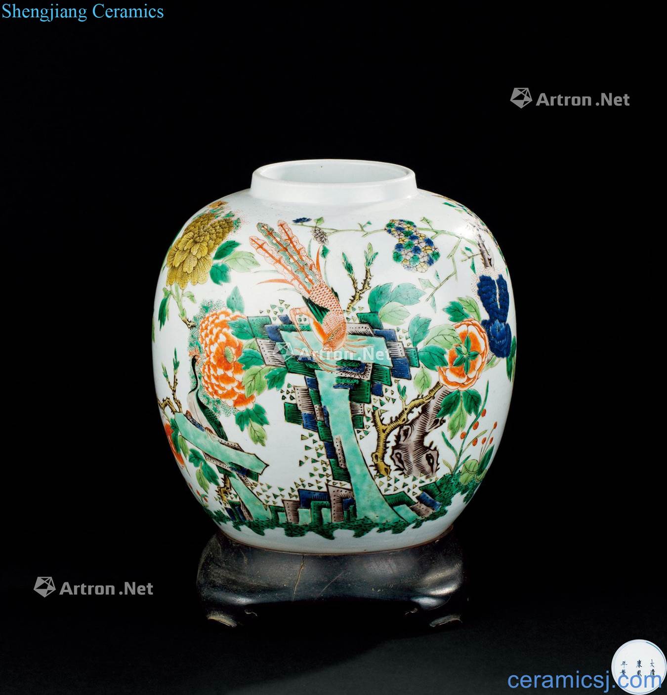 The qing emperor kangxi (1662-1722), colorful flowers and birds grain tank