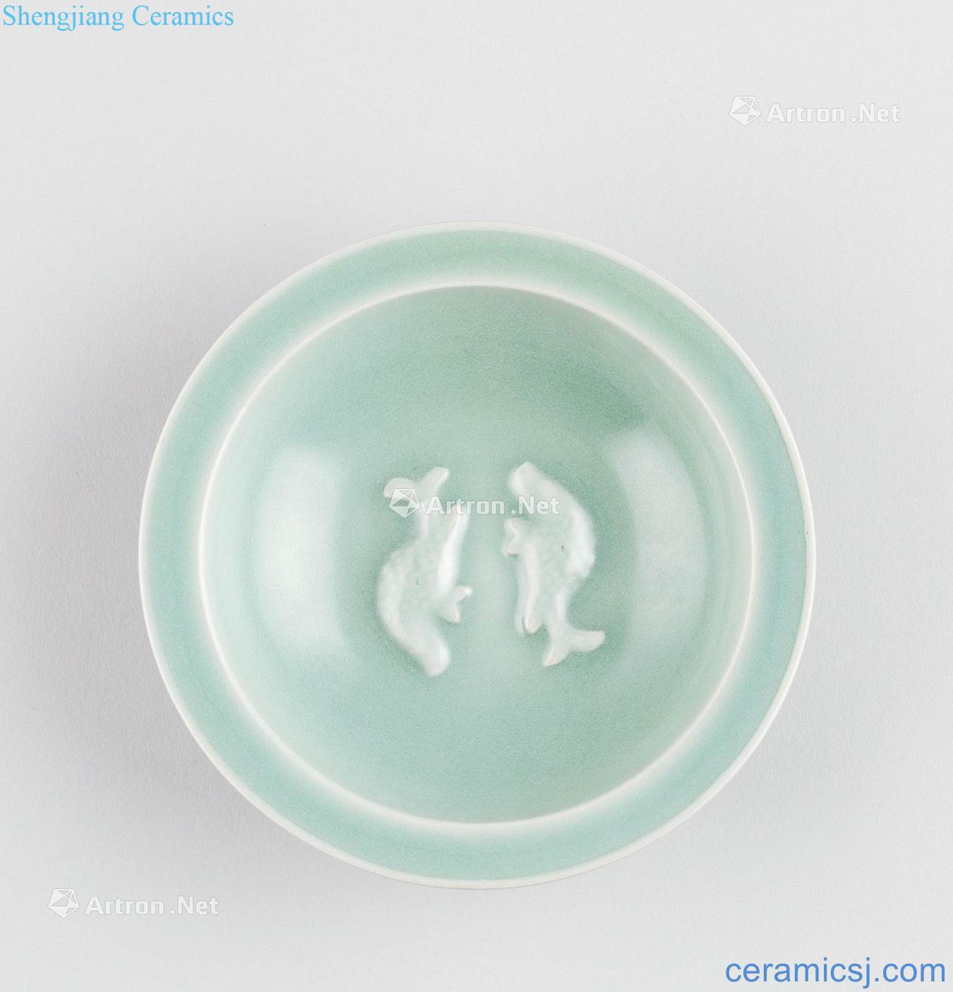 The southern song dynasty (1127-1279), longquan celadon Pisces tray