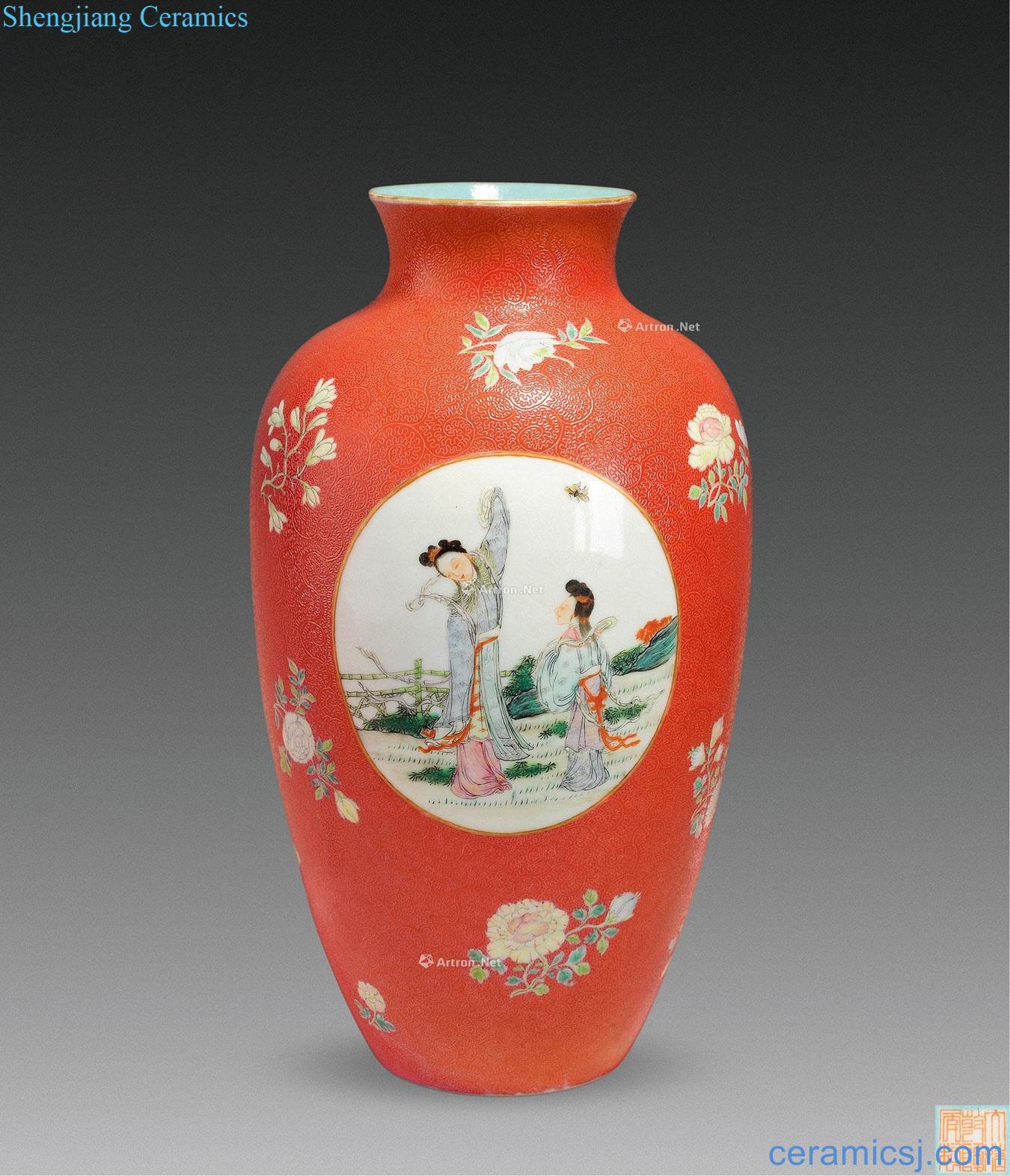 Rolling in the qing dynasty medallion famille rose lady bottle