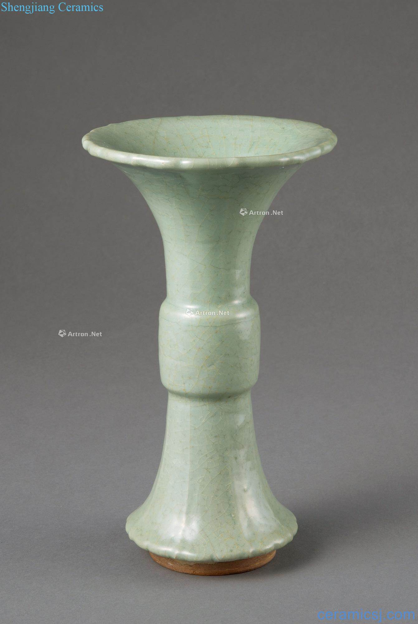 Ming Longquan celadon green flower vase with magnetic