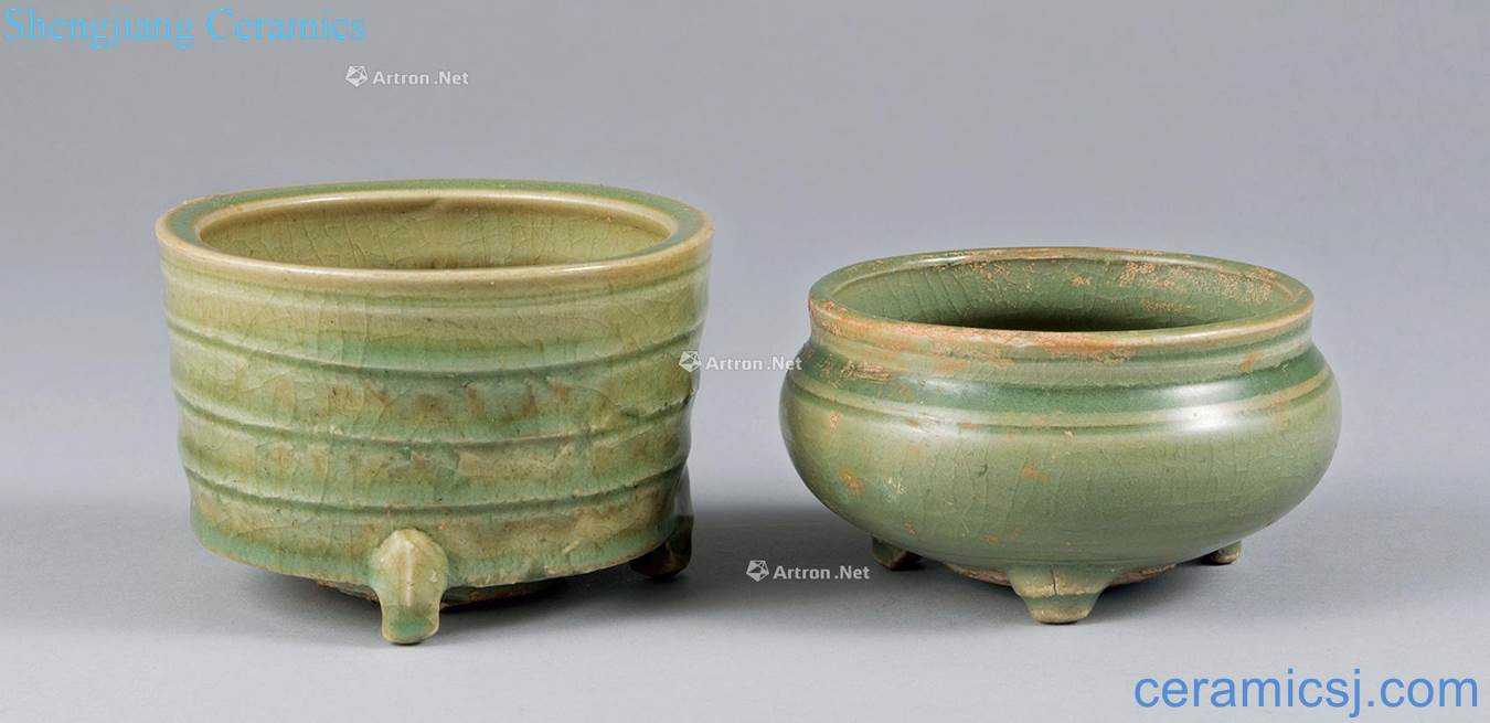Ming Longquan celadon incense burner (two)
