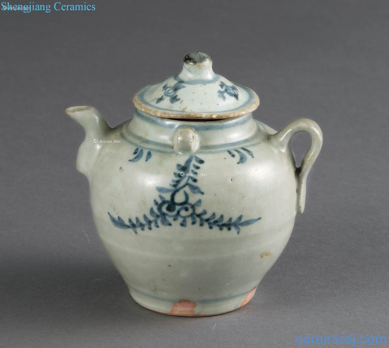Ming Blue and white teapot
