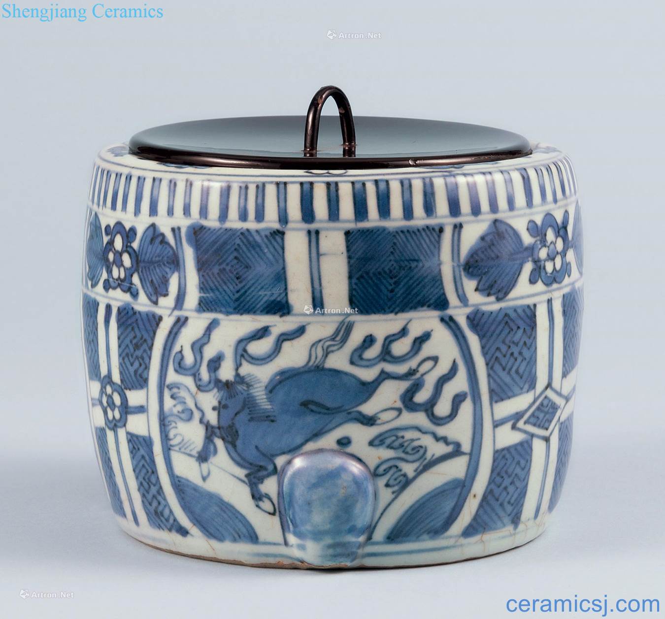 Ming wanli Blue and white medallion WenXiangLu hippocampus