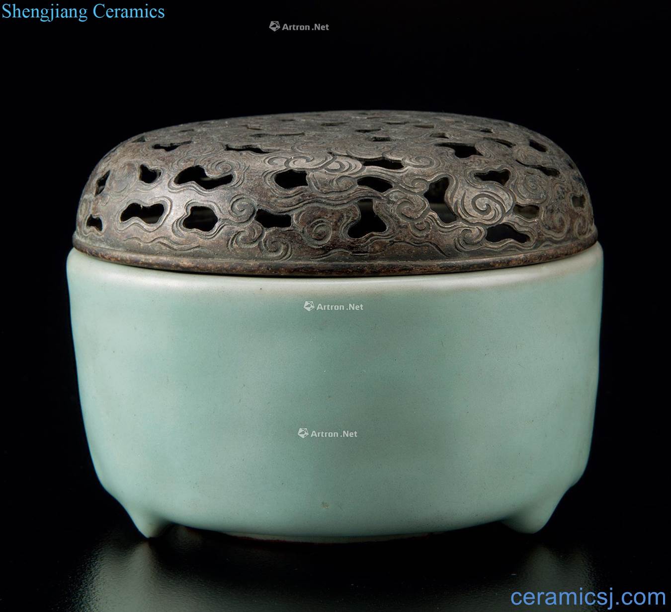 yuan Longquan celadon milk incense burner