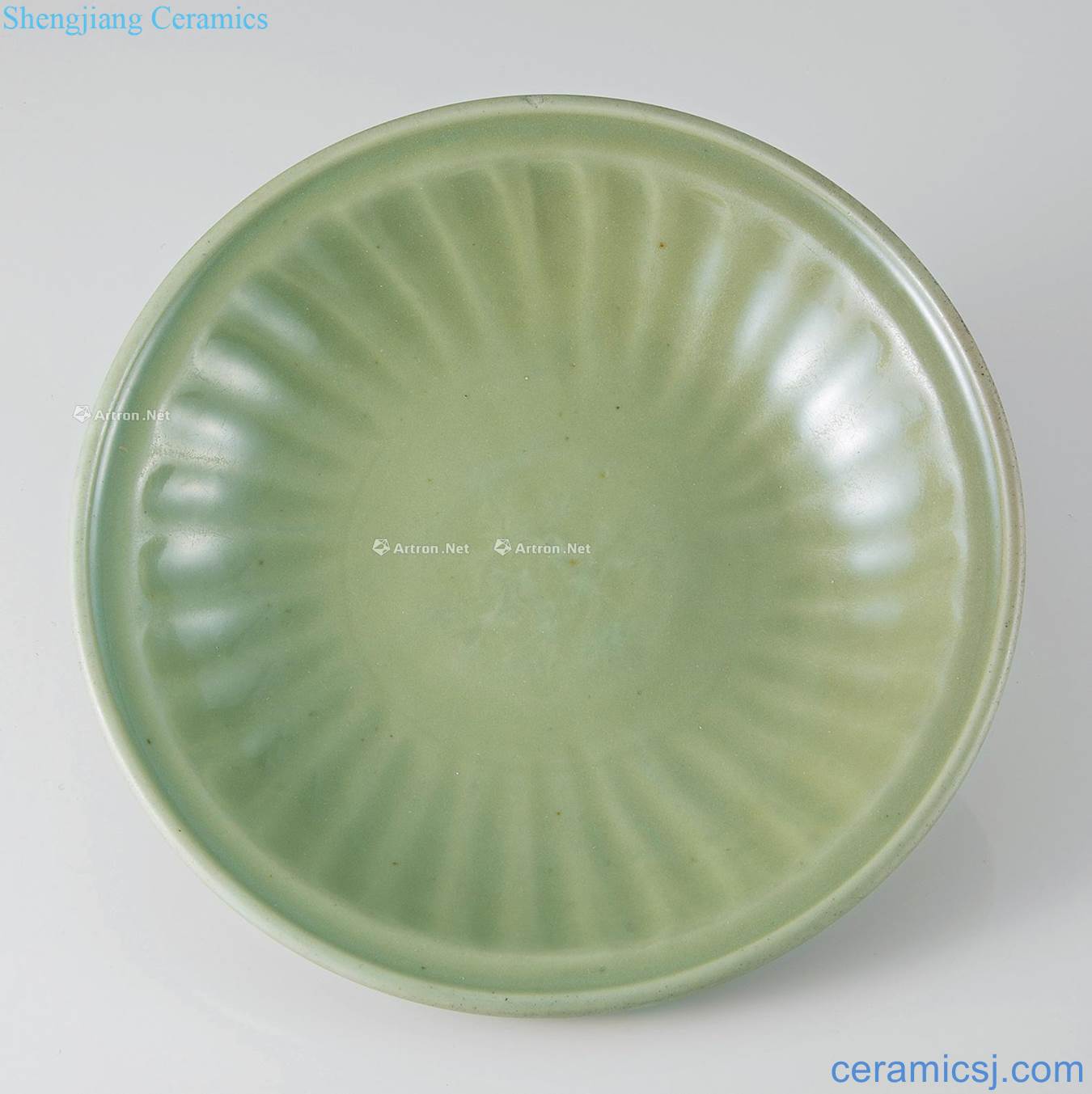 Ming Longquan celadon green magnetic plate