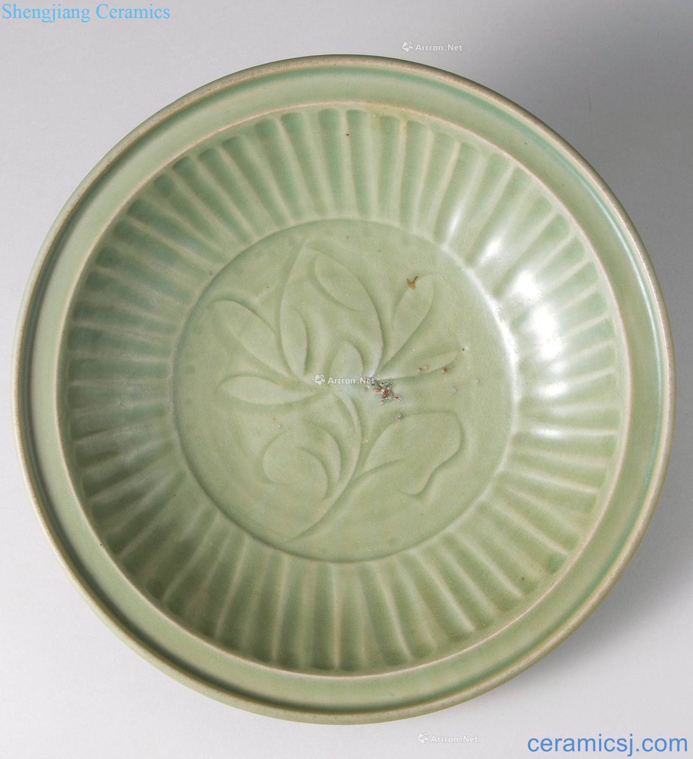 yuan Longquan celadon green magnetic carved plate
