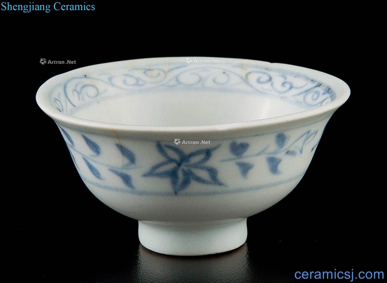 yuan Blue and white tie up branch grain small cup