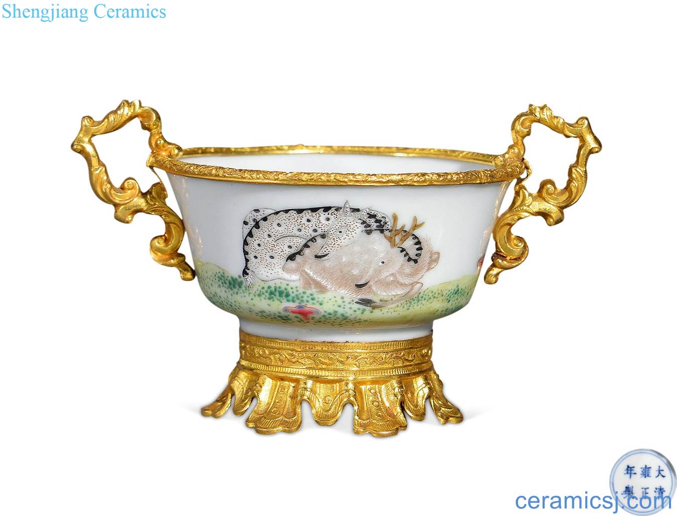 Qing yongzheng pastel deer cup