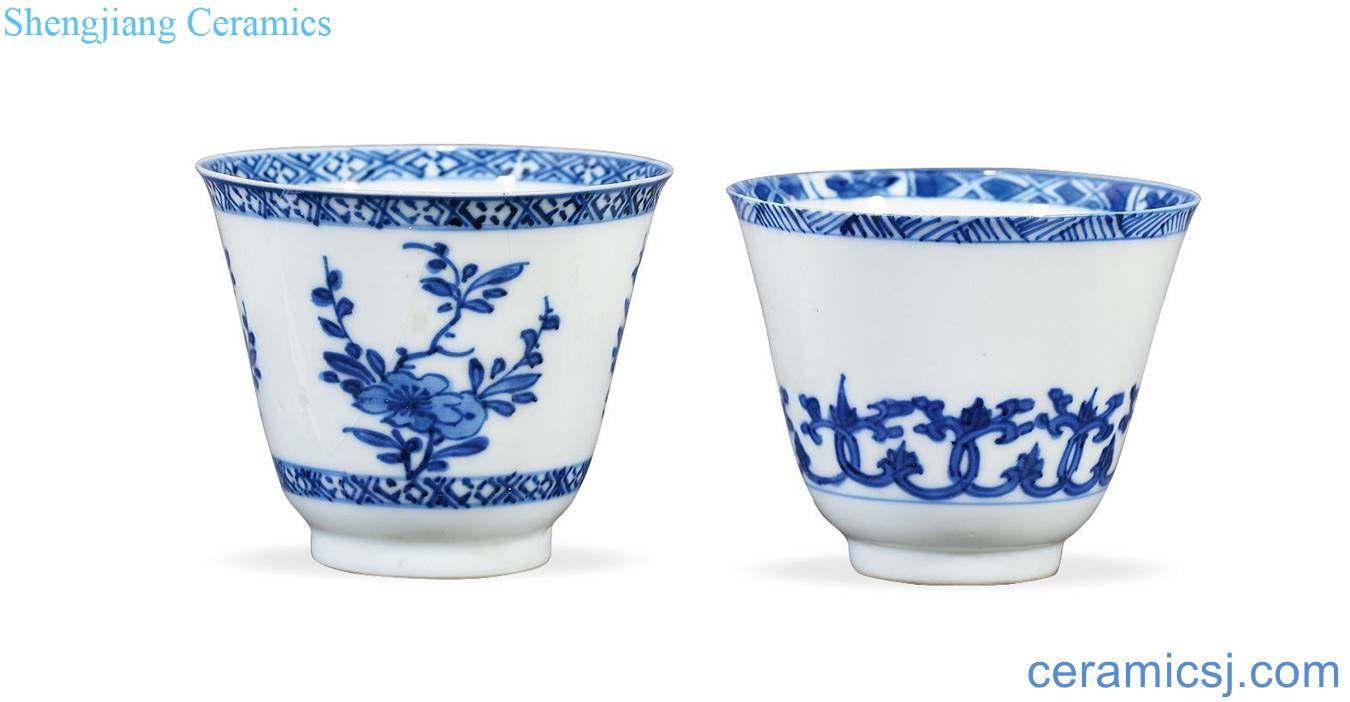 Blue and white flower cup (or two) of the reign of emperor kangxi
