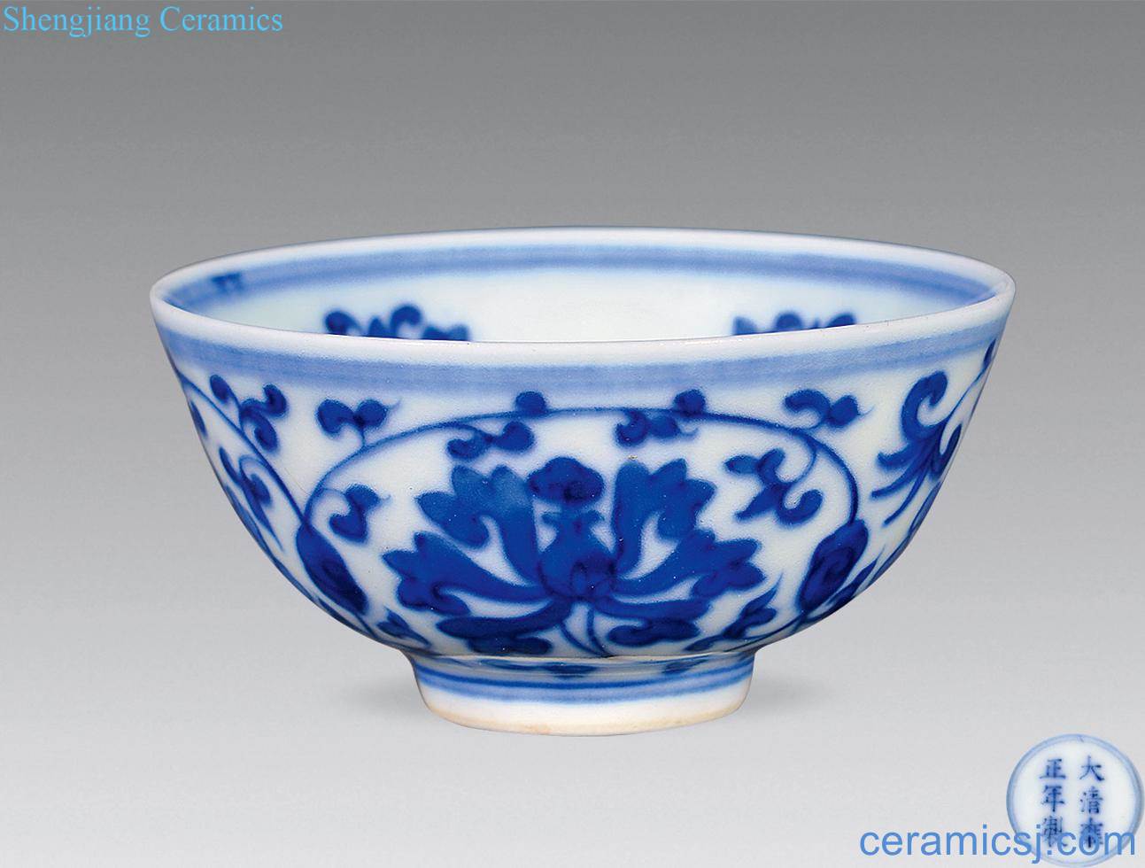 qing Blue and white lotus flower bowls