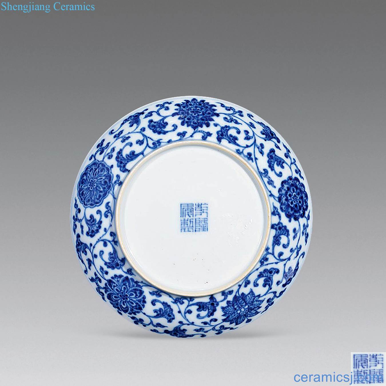Qing qianlong Blue and white flower disc